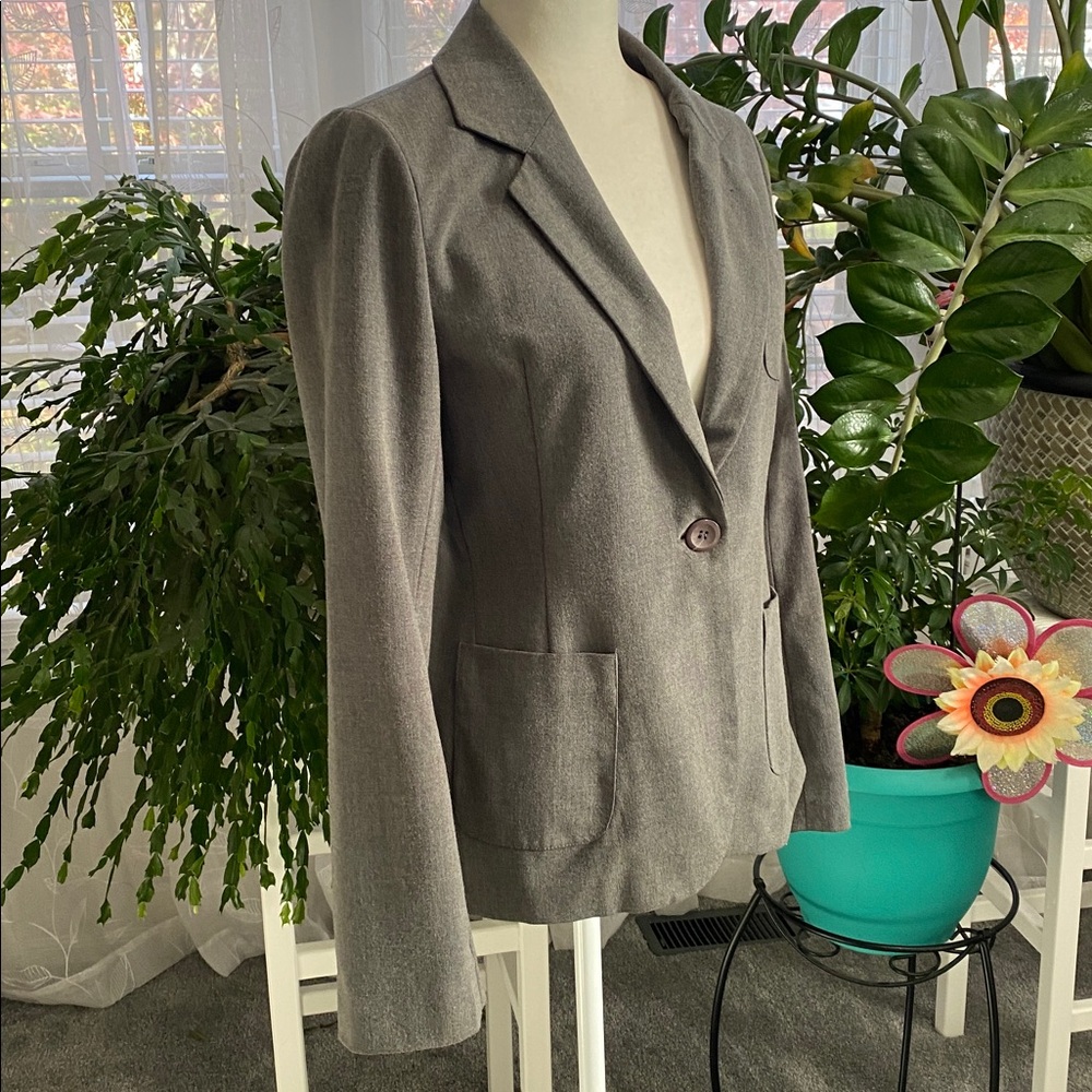 ❌SOLD❌Not Forever Gray Single Button Fitted Blazer Jacket Split Tail - Picture 8 of 17